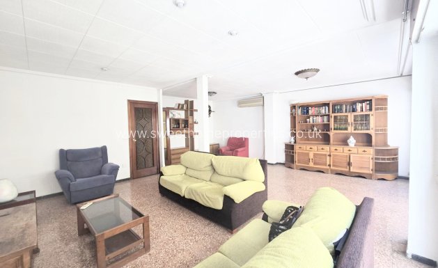 Apartment - Resale - Elche -
                Centro