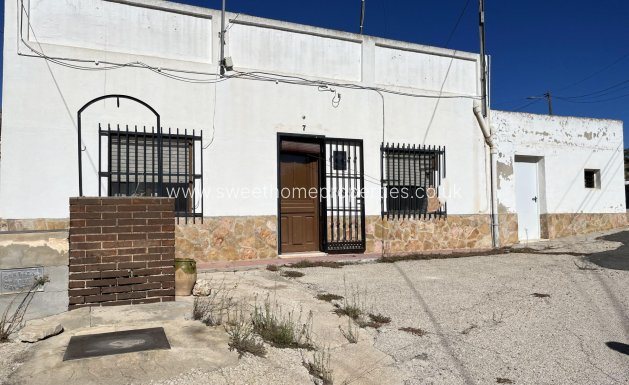 Casa cueva - Reventa - Hondon De Las Nieves -
                HONDON DE LAS NIEVES