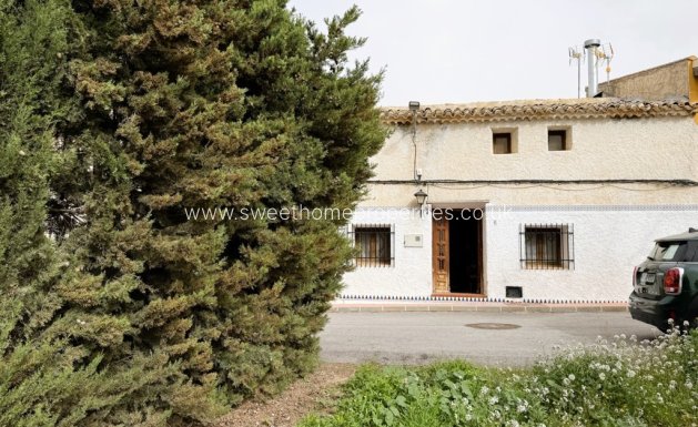 Casa de campo - Reventa - Algueña -
                ALGEÑA