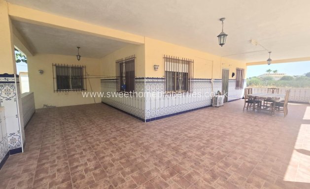 Casa de campo - Reventa - Aspe -
                El tolomó