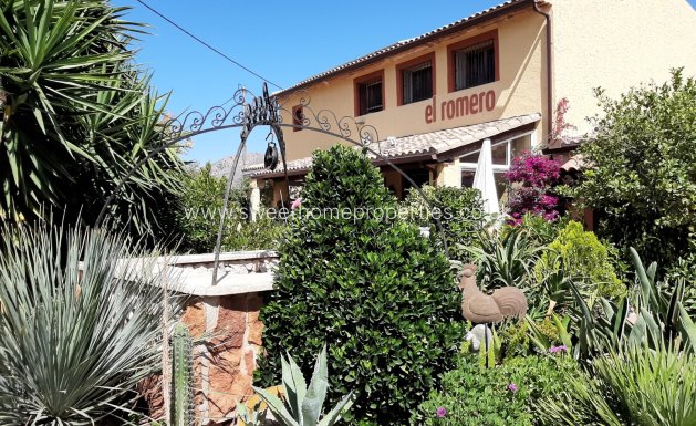 Casa de campo - Reventa - Barbarroja -
                Barbarroja