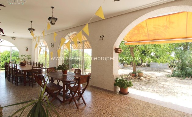 Casa de campo - Reventa - Elche -
                Salades