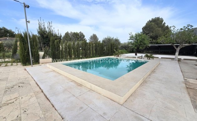 Casa de campo - Reventa - Hondon De Las Nieves -
                campo