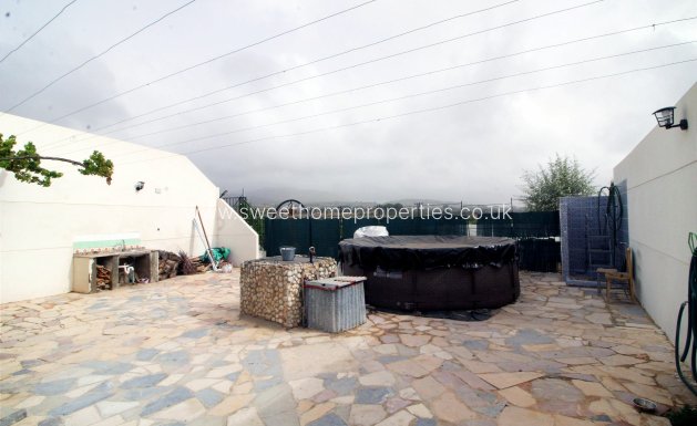 Cave house - Resale - La Romana -
                LA ROMANA