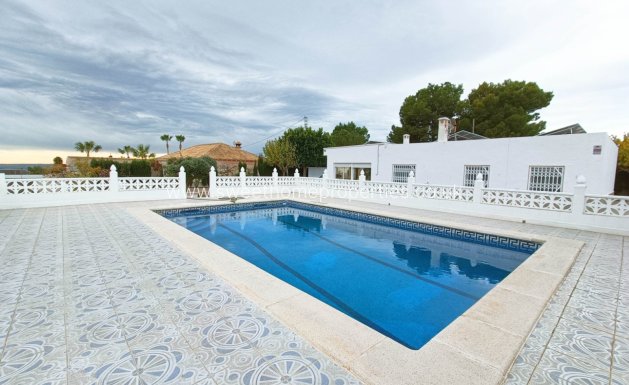 Chalet - Reventa - Albatera -
                ALBATERA