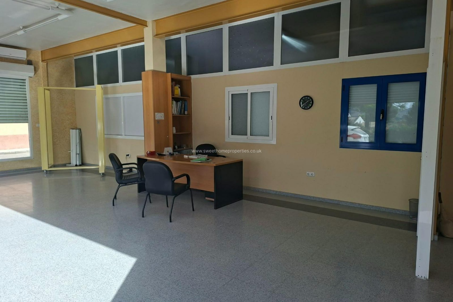  - Commercial - Elda - Campo Alto