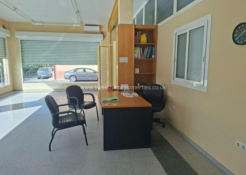  - Commercial - Elda - Campo Alto