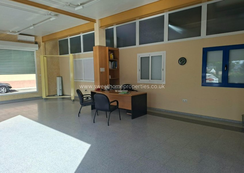  - Commercial - Elda - Campo Alto