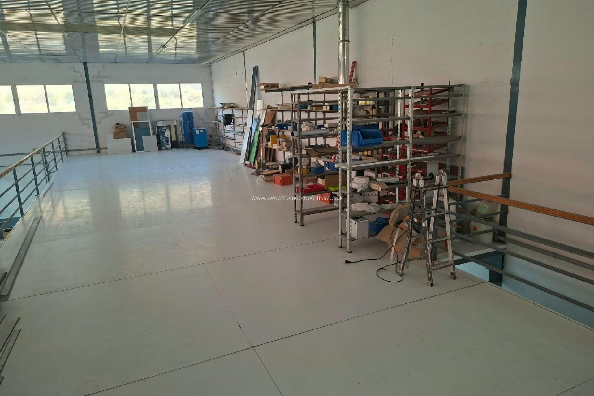  - Commercial - Elda - Campo Alto