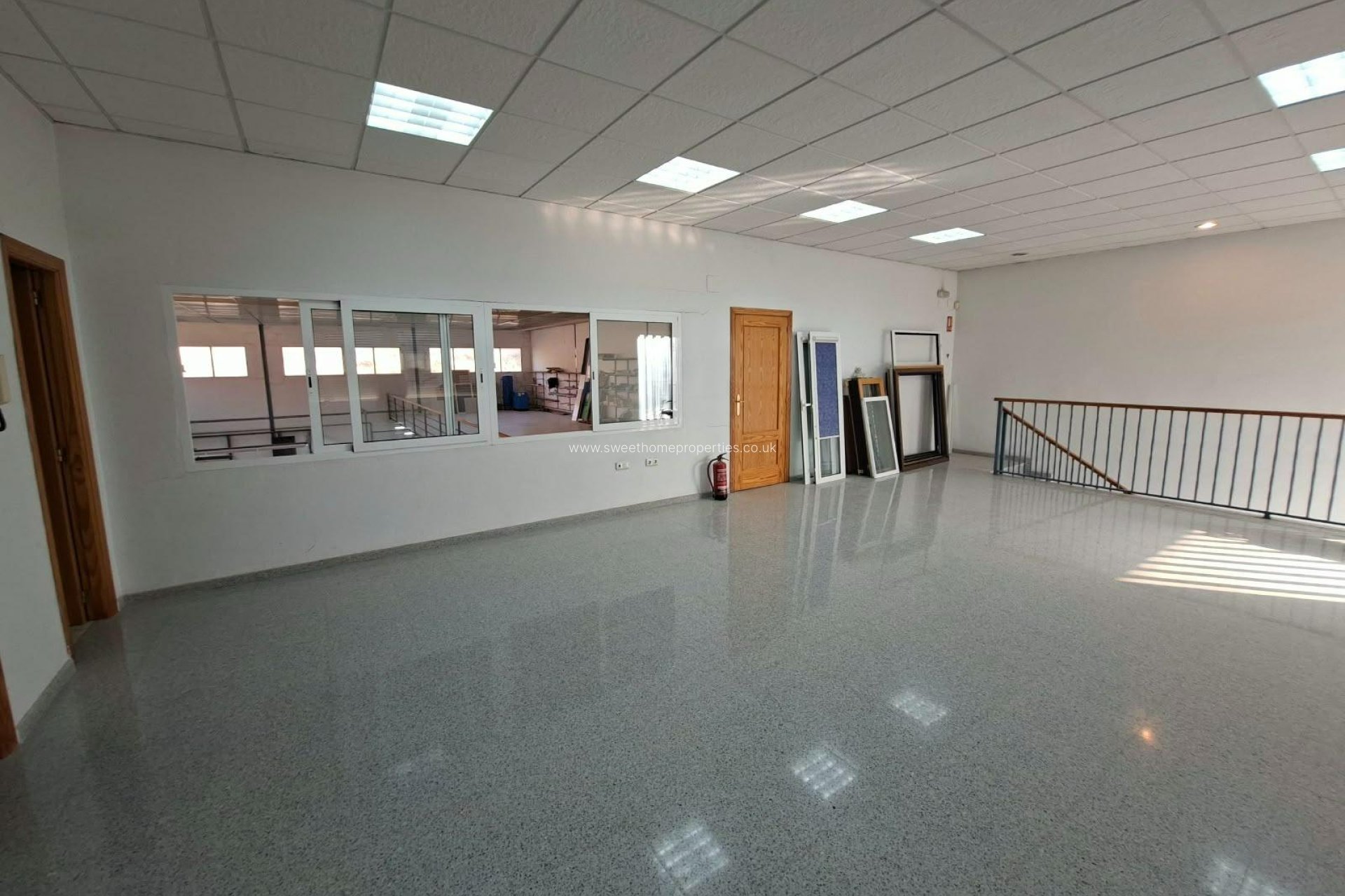  - Commercial - Elda - Campo Alto