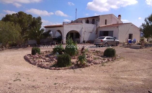 Country house - Herverkoop - Novelda - Novelda