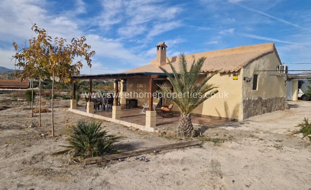 Country house - Resale - Abanilla -
                Abanilla