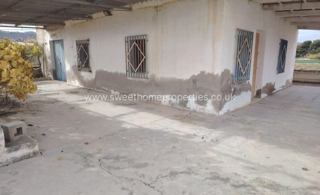 Country house - Resale - Novelda -
                Comunidad valenciana