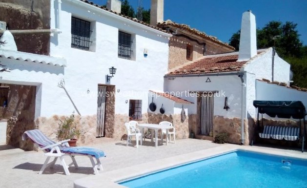 Country house - Resale - Pinoso -
                Pinoso