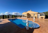 Country house - Resale -
                Sax - ME-73418