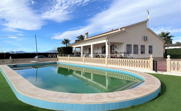 Country house - Resale - Sax - Sax