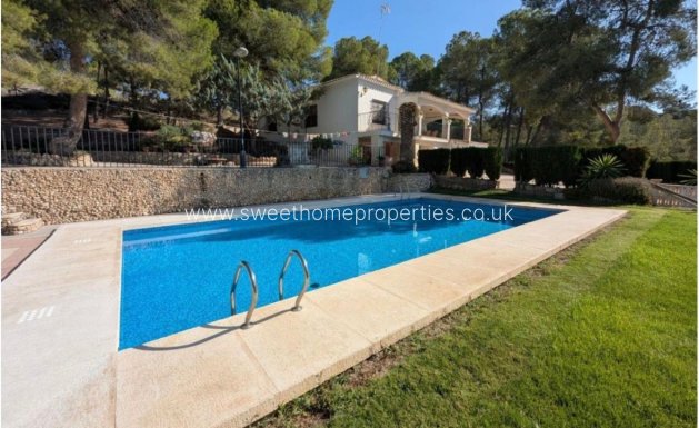 Country house - Resale - Sax - Sax