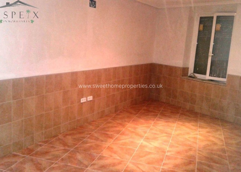 Herverkoop - Apartment - Novelda - CENTRO