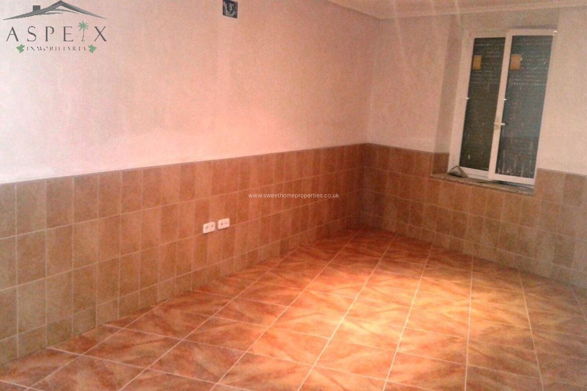 Herverkoop - Apartment - Novelda - CENTRO