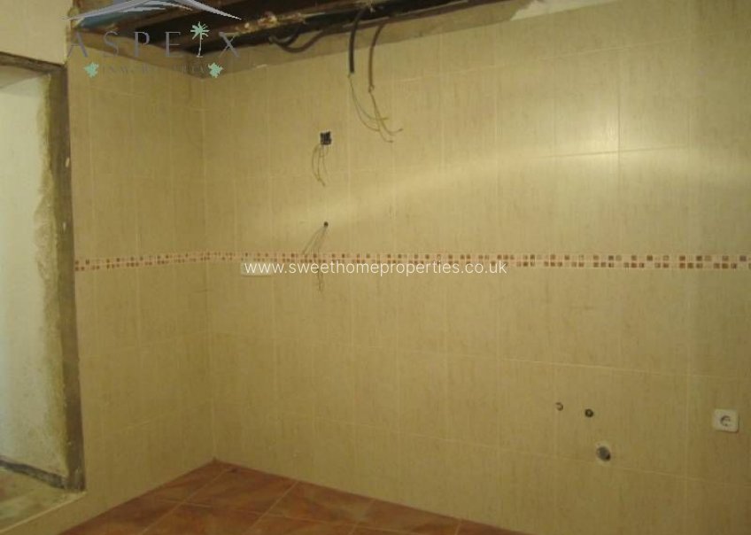 Herverkoop - Apartment - Novelda - CENTRO