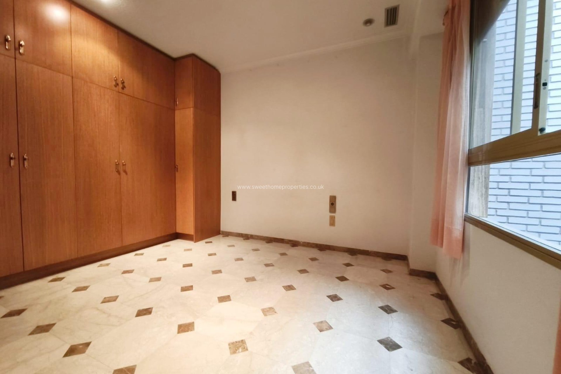 Herverkoop - Apartment - Novelda - CENTRO