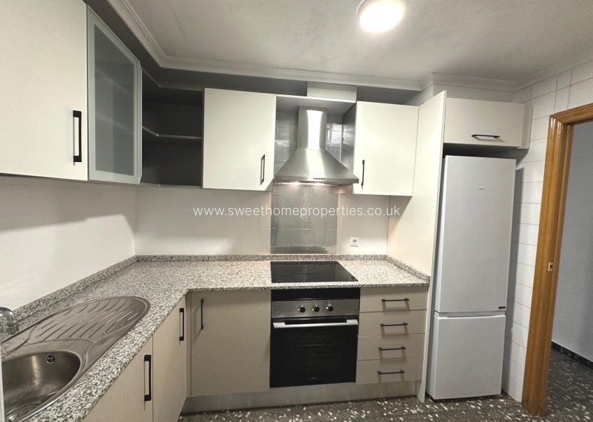 Herverkoop - Apartment - Novelda - Comunidad valenciana