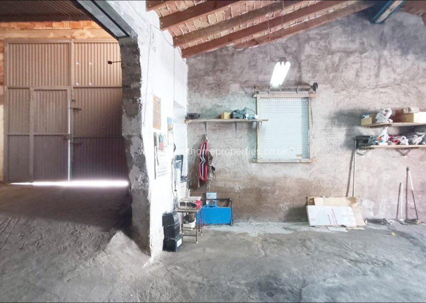 Herverkoop - Commercial - Aspe - Centro