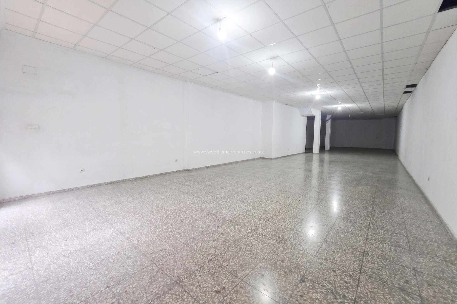 Herverkoop - Commercial - Aspe - La Serranica - Sagrado Corazón