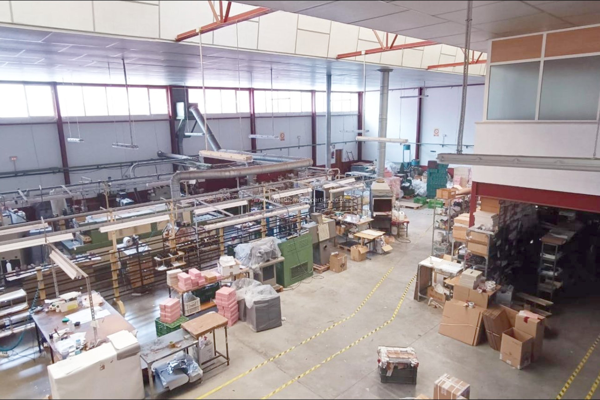 Herverkoop - Commercial - Monovar - Pastoret