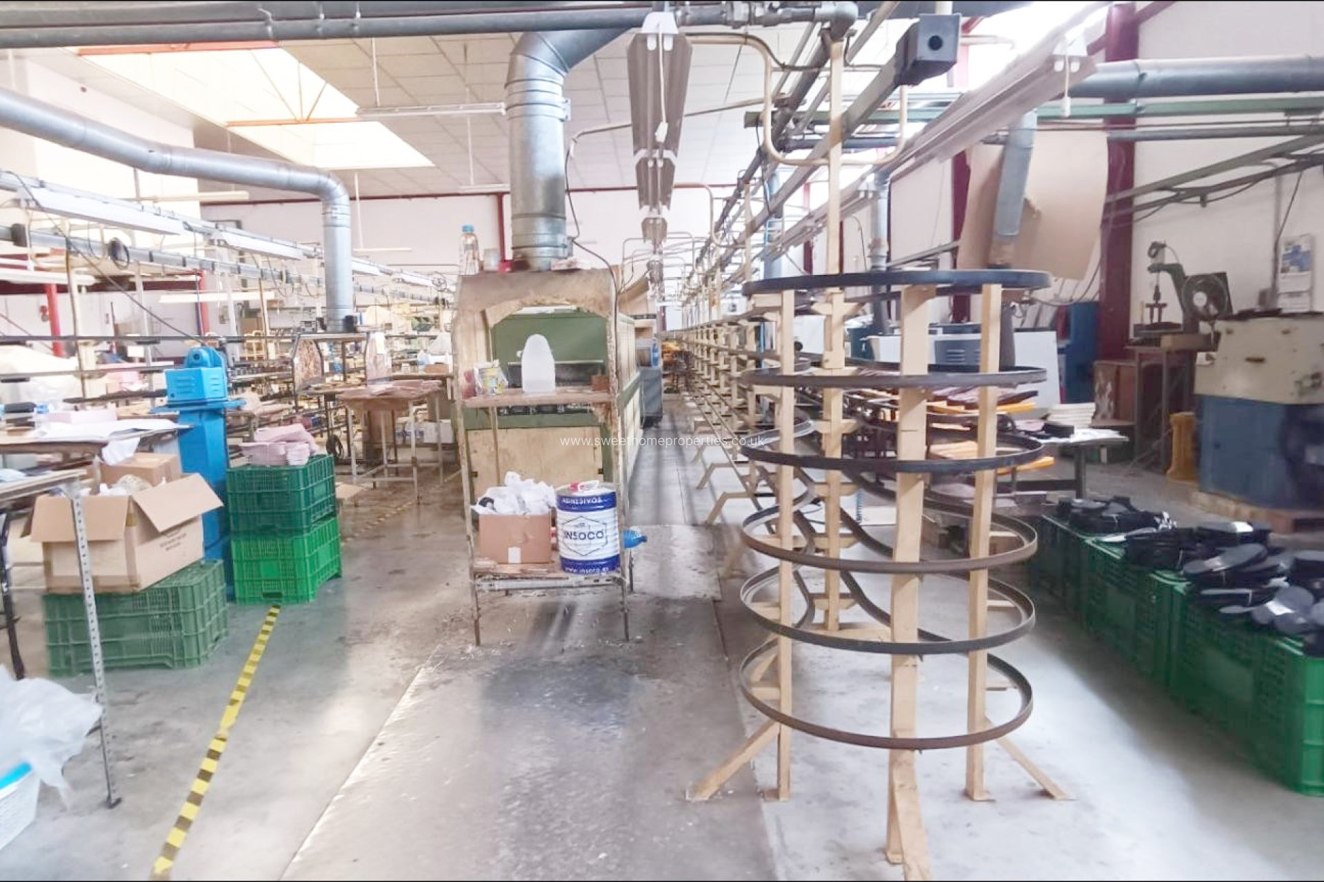 Herverkoop - Commercial - Monovar - Pastoret