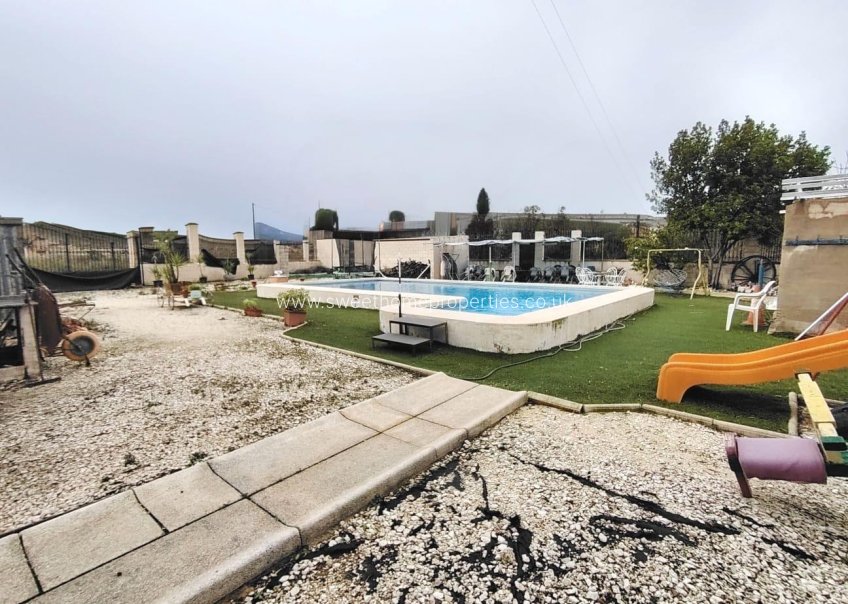 Herverkoop - Country house - La Romana