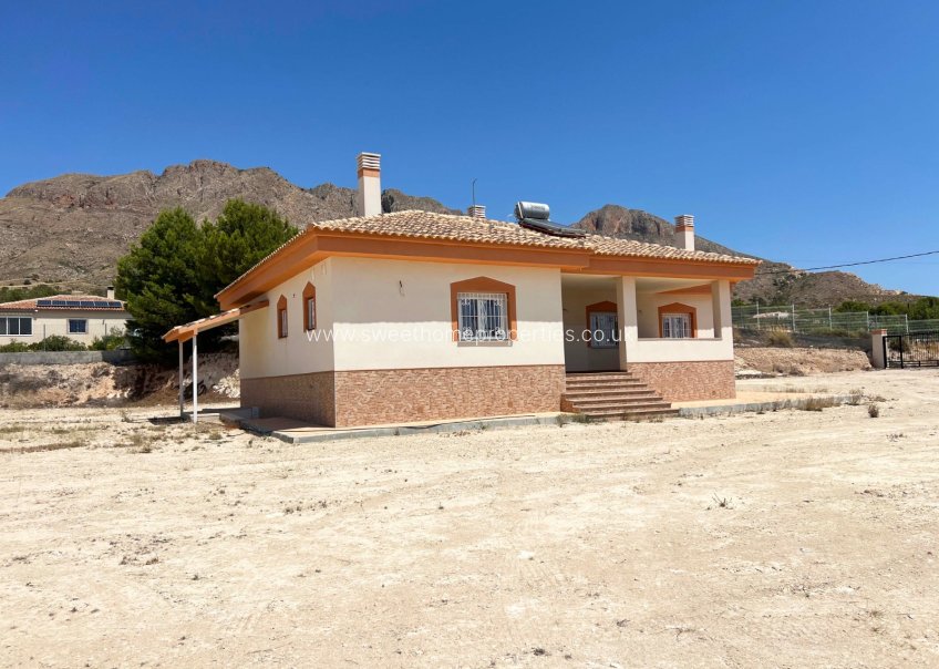 Herverkoop - Country house - Macisvenda