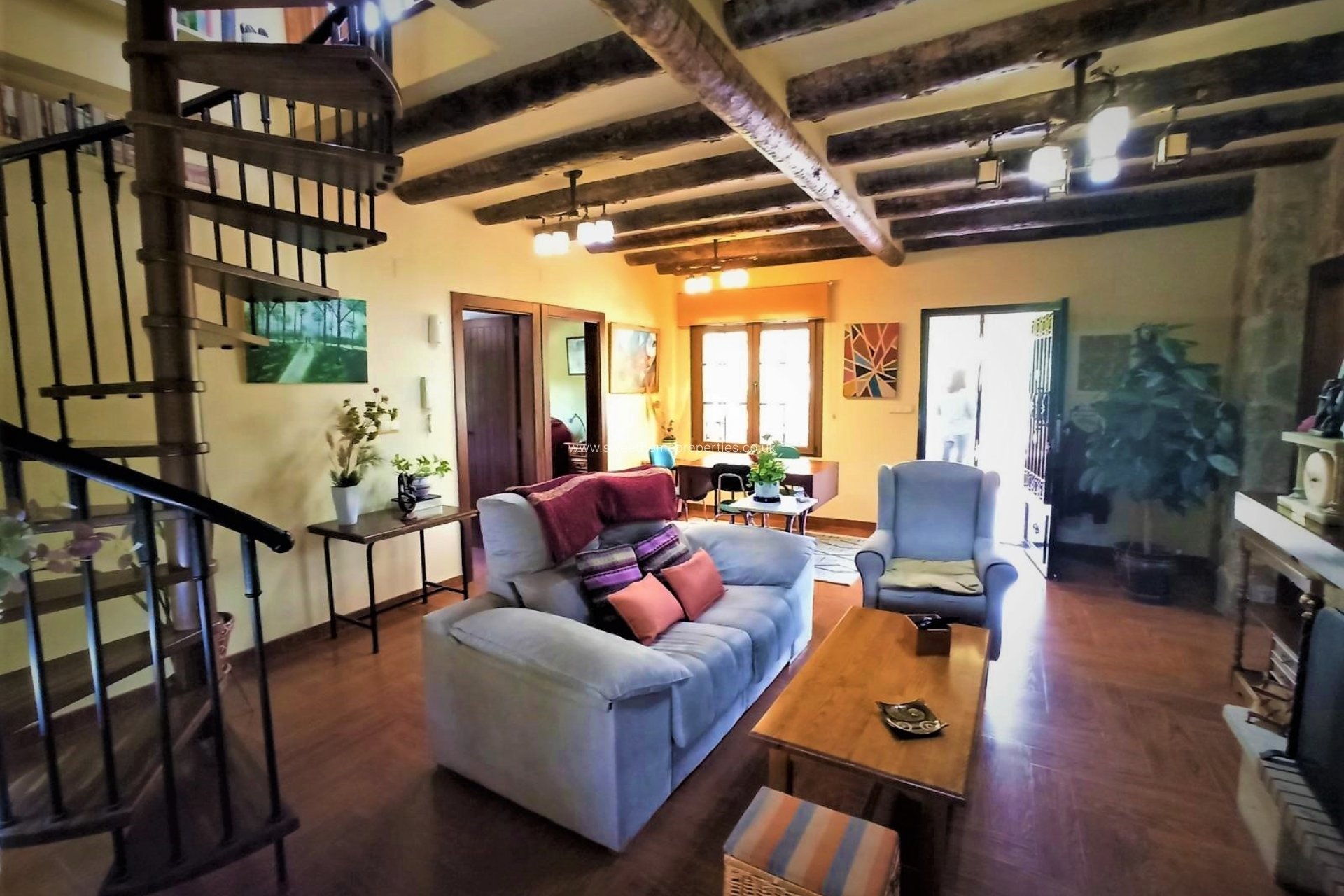 Herverkoop - Country house - Novelda