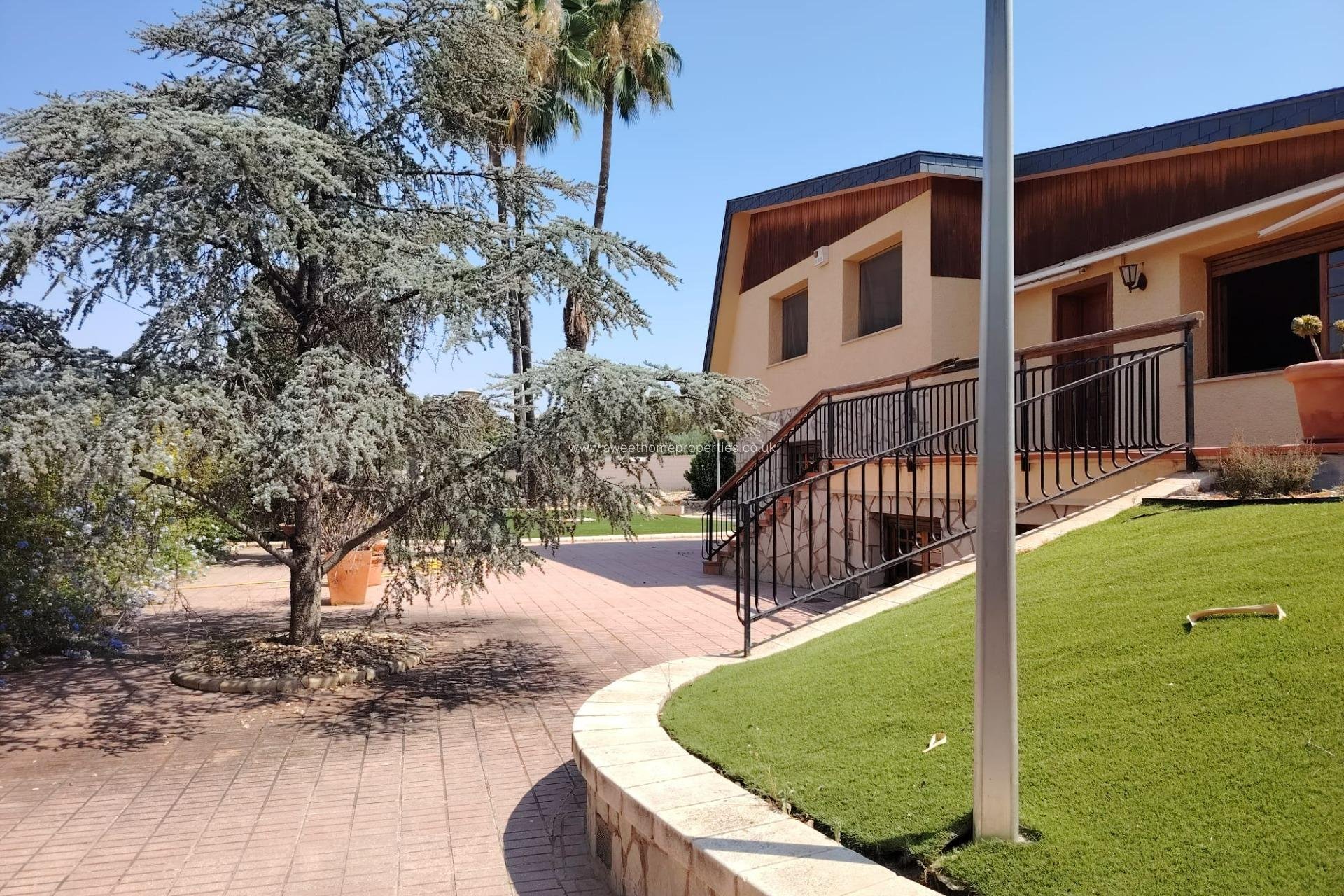 Herverkoop - Country house - Petrer - Comunidad valenciana