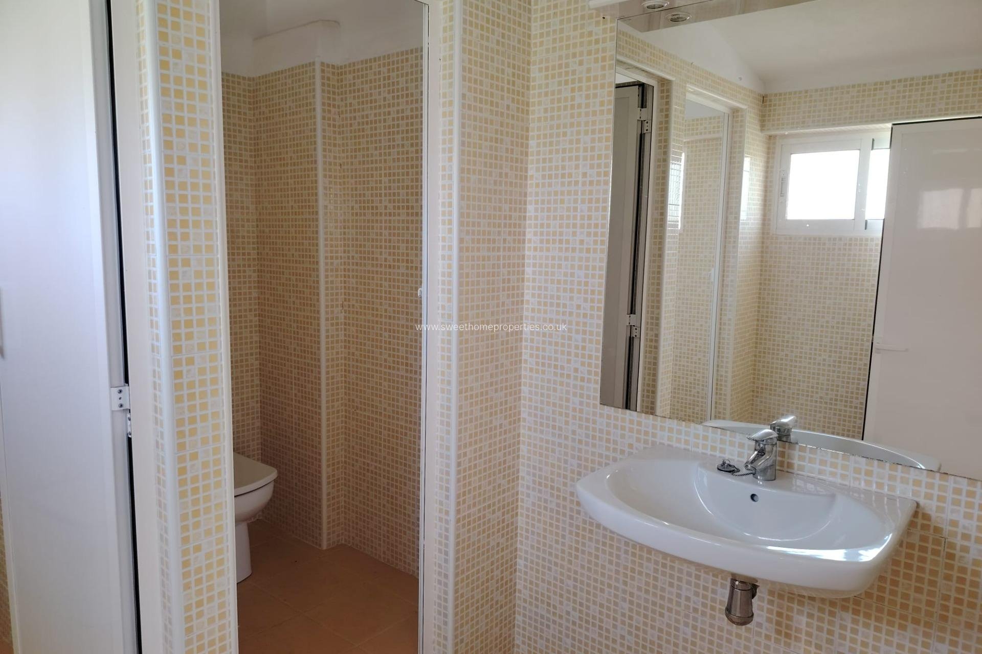 Herverkoop - Country house - Petrer - Comunidad valenciana