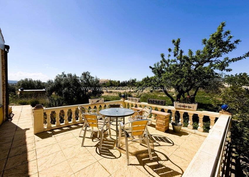 Herverkoop - Country house - Pinoso