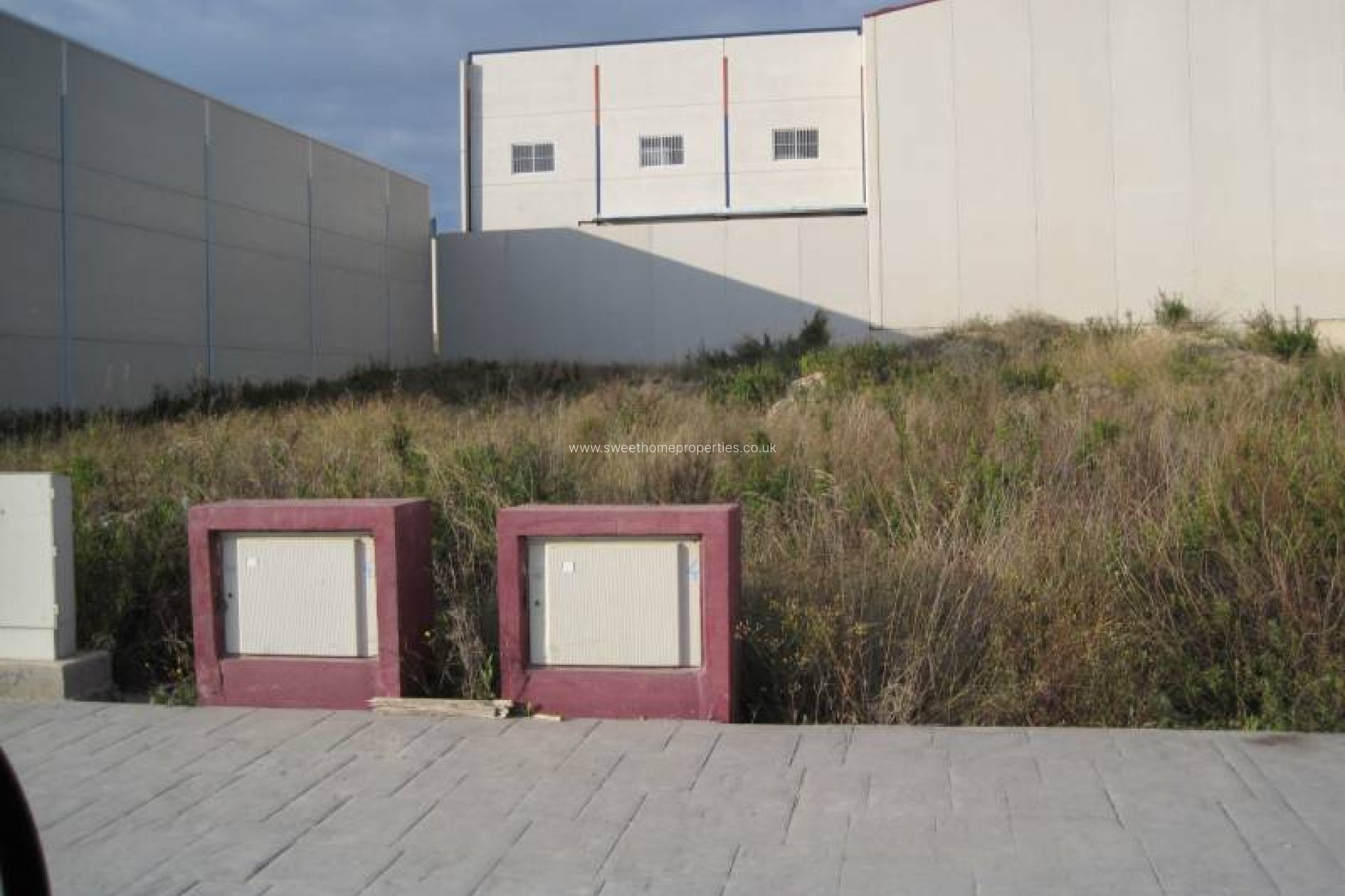 Herverkoop - Plot - Aspe - Tres Hermanas