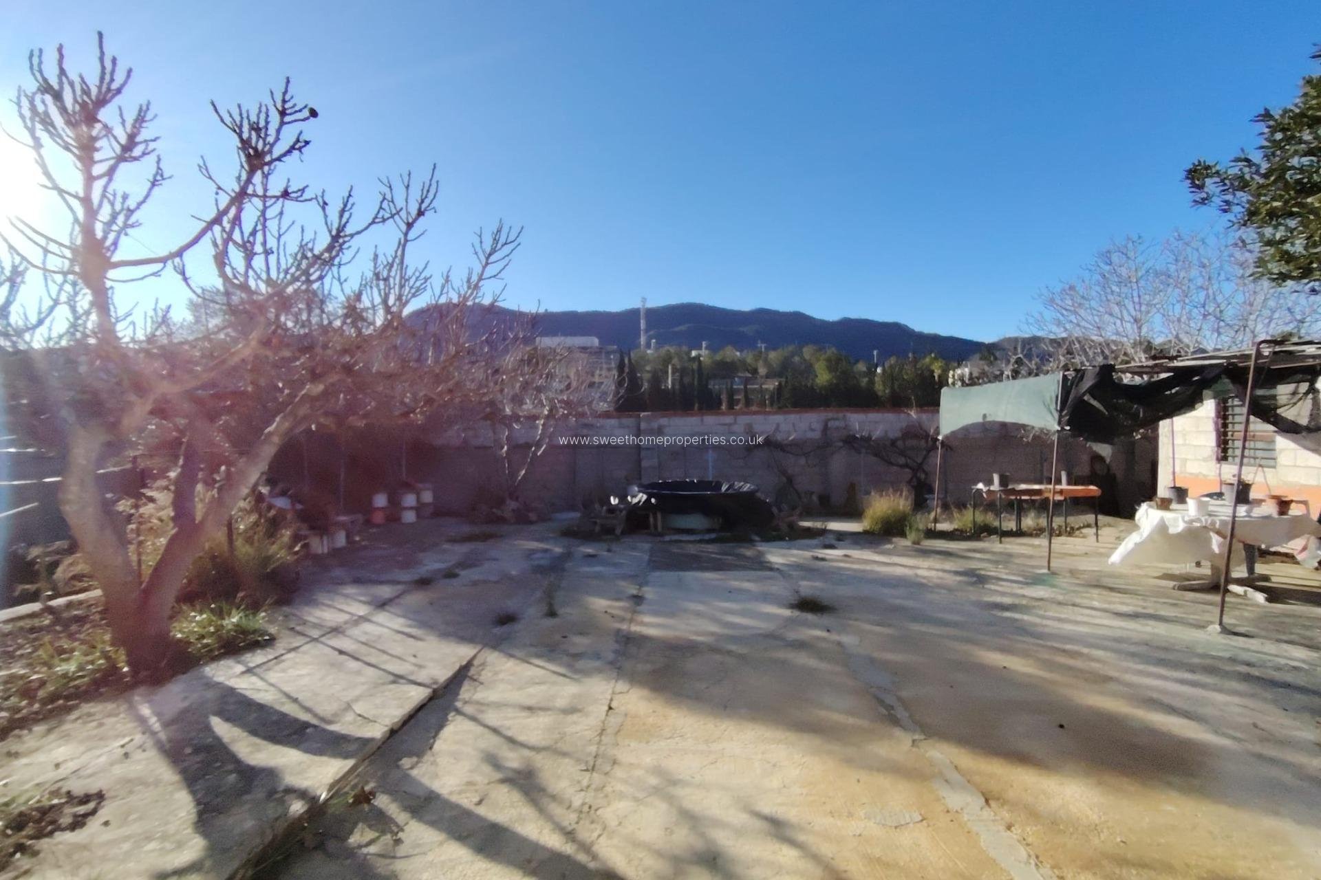 Herverkoop - Plot - Hondon De Las Nieves - Pueblo 6