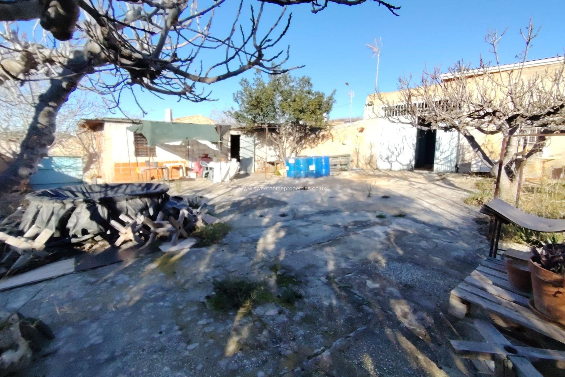 Herverkoop - Plot - Hondon De Las Nieves - Pueblo 6