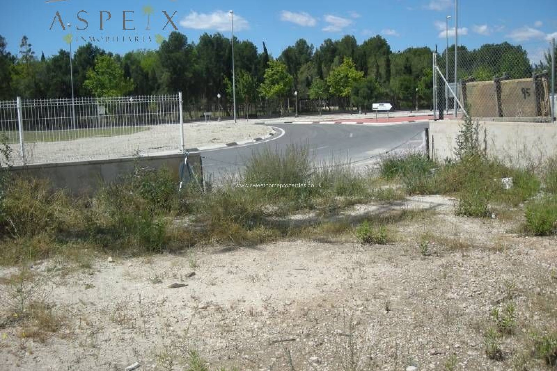 Herverkoop - Plot - Novelda - Novelda/La Romana