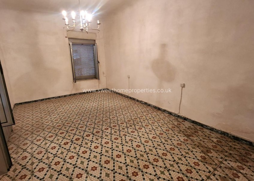 Herverkoop - Town house - Aspe - Centro