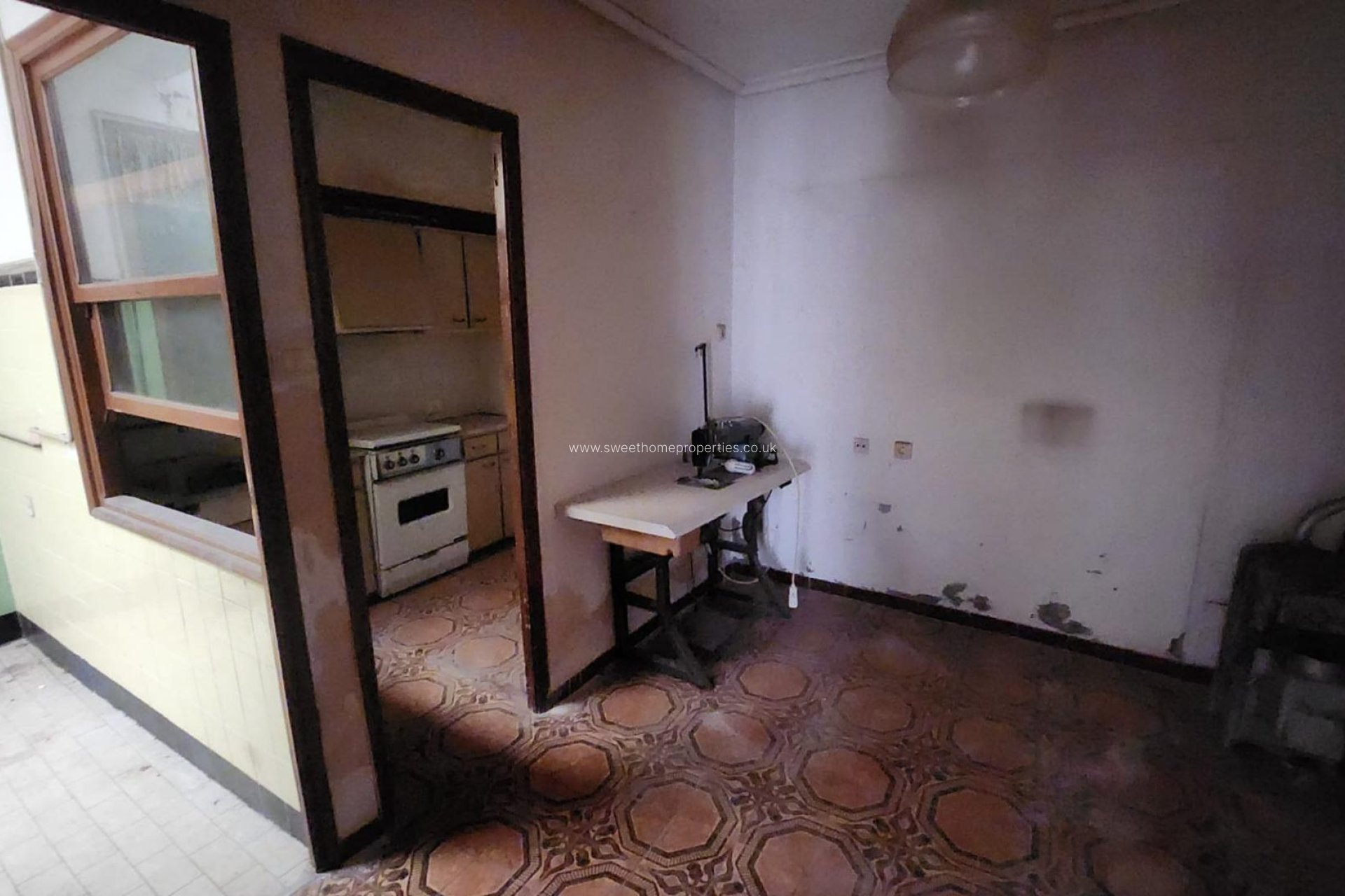 Herverkoop - Town house - Aspe - Centro