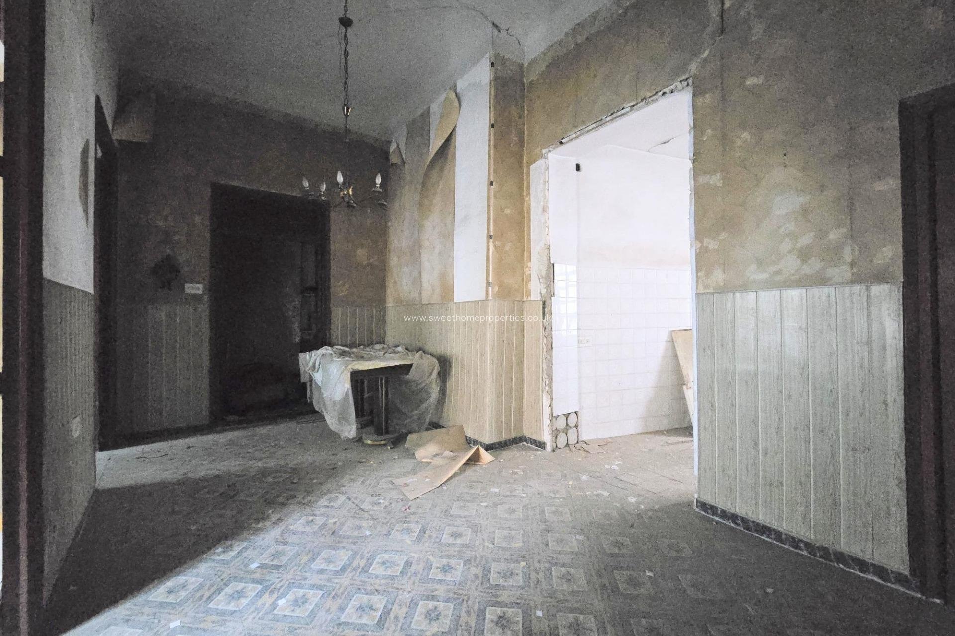 Herverkoop - Town house - Aspe - Centro