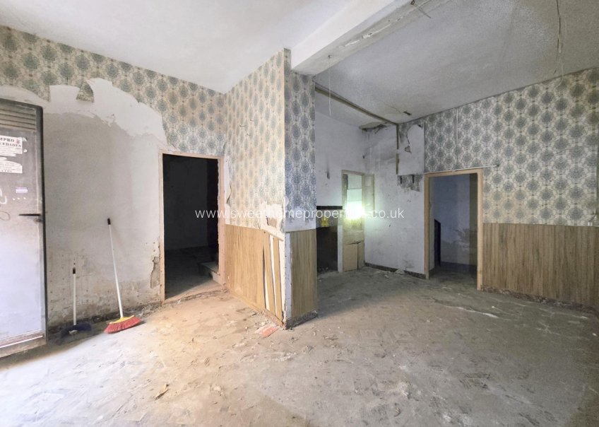 Herverkoop - Town house - Aspe - Centro