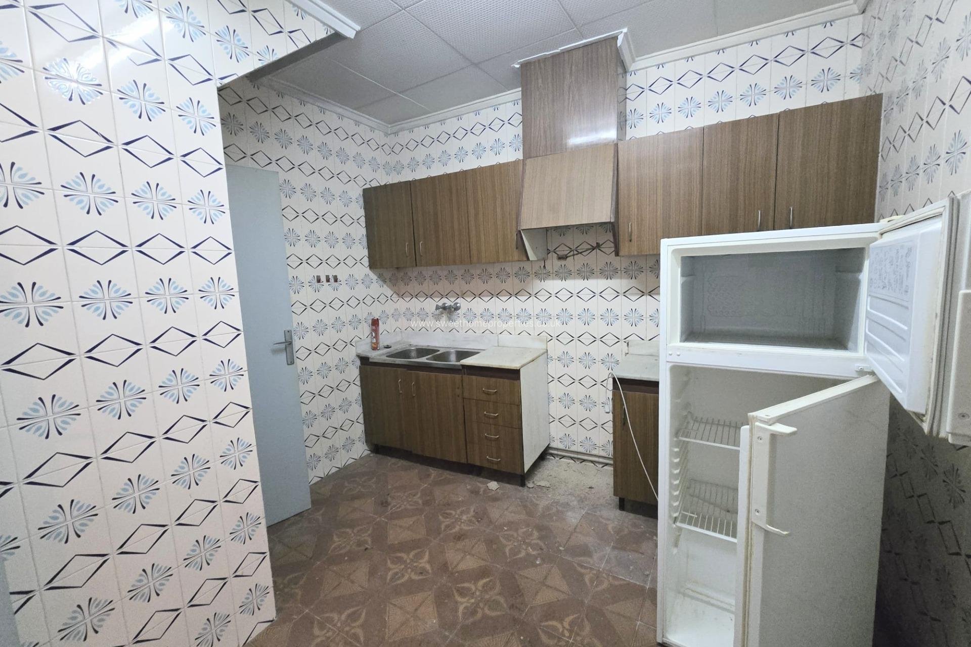 Herverkoop - Town house - Aspe - Centro