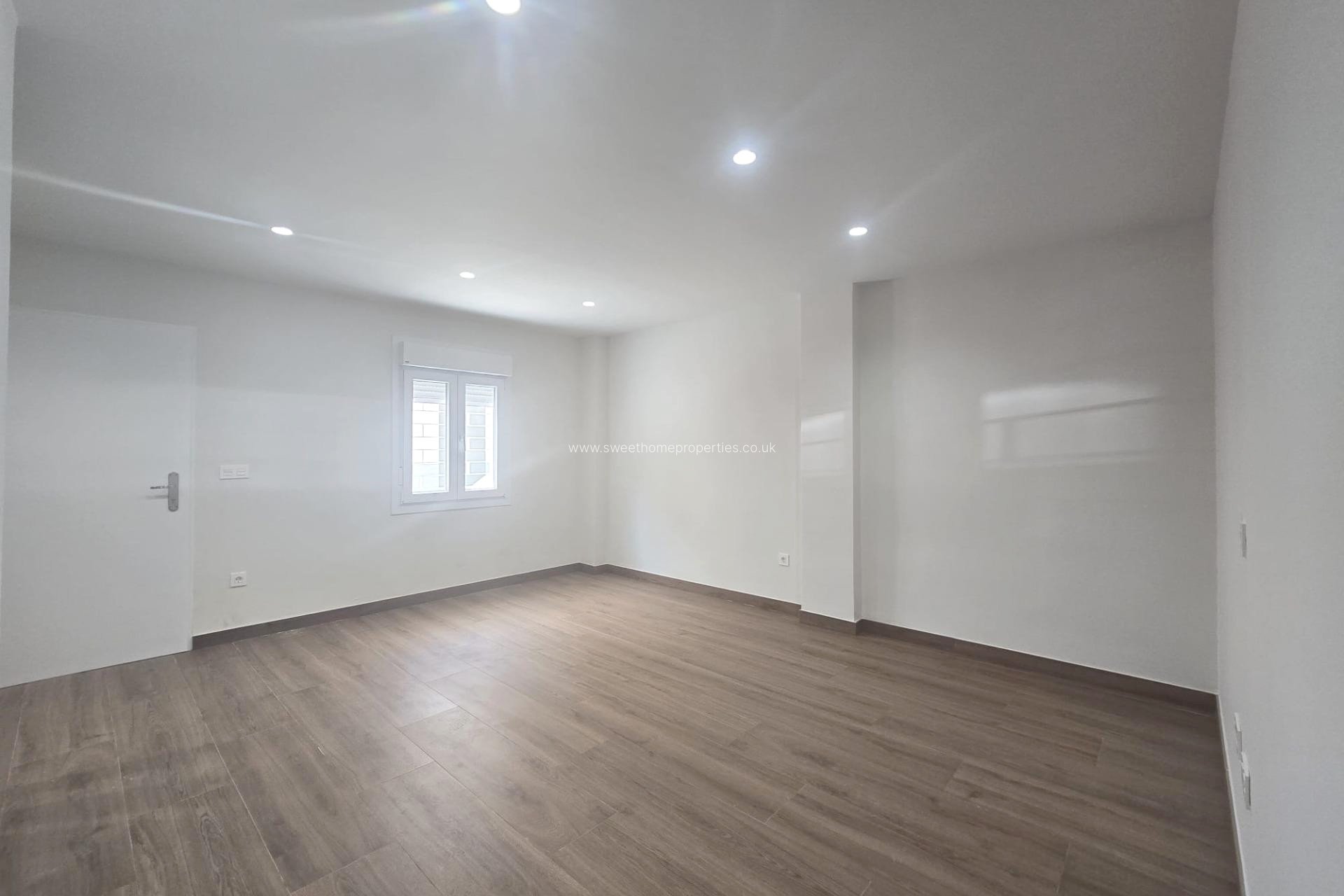 Herverkoop - Town house - Aspe - La coca