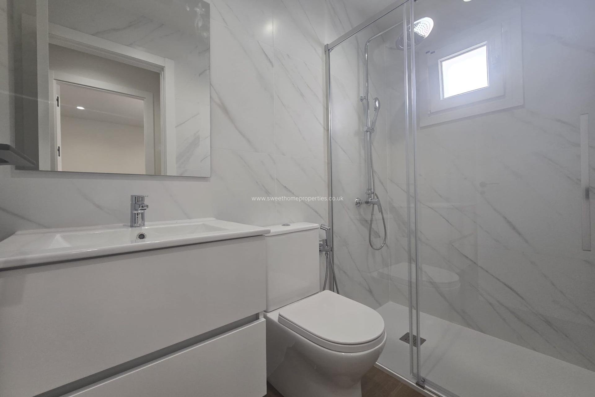 Herverkoop - Town house - Aspe - La coca