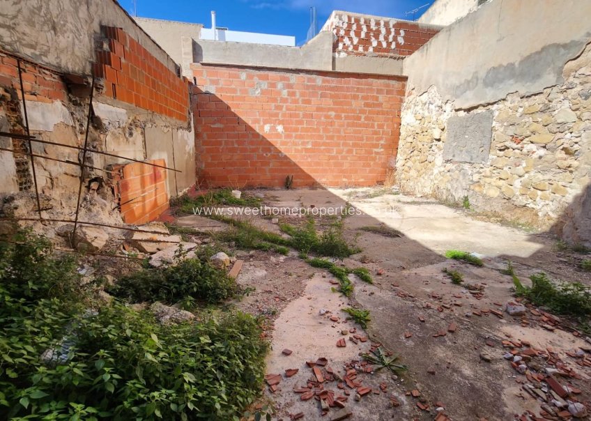 Herverkoop - Town house - Monovar - Casco antiguo