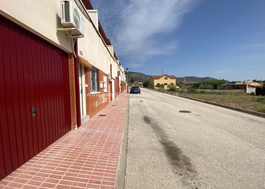 Herverkoop - Town house - Salinas