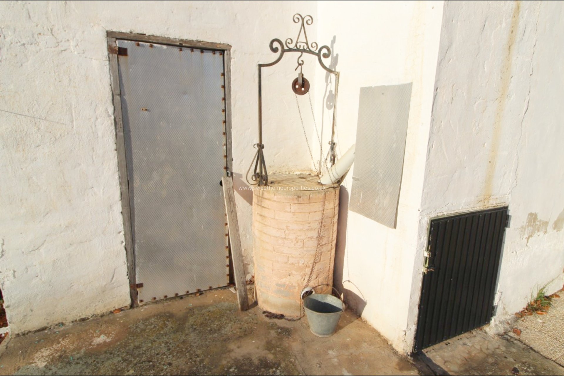 Herverkoop - Villa - Hondon De Los Frailes - CENTRO